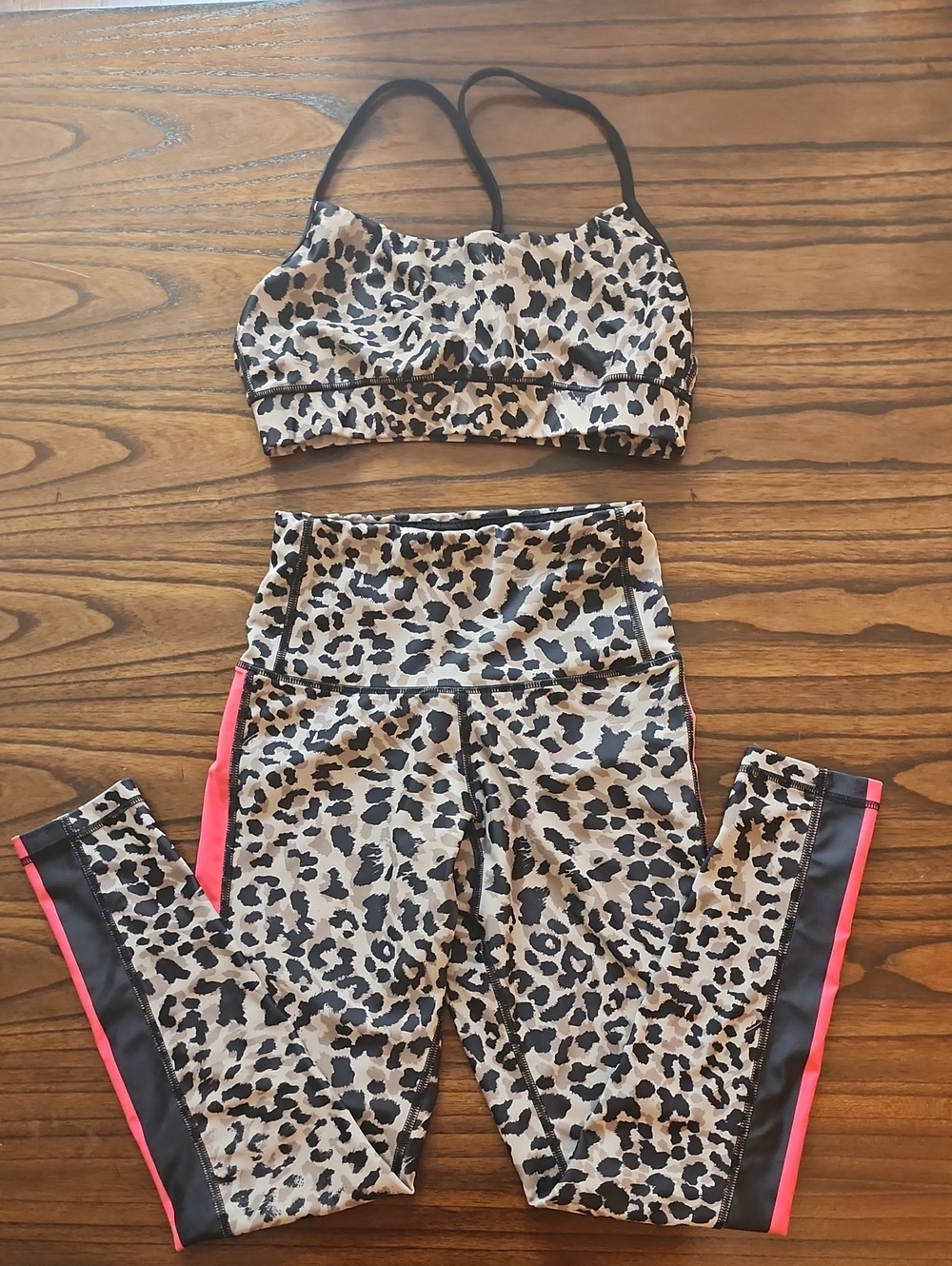 Carbon38 Leopard Print 2 Piece Workout Set            Top L  , Pants M